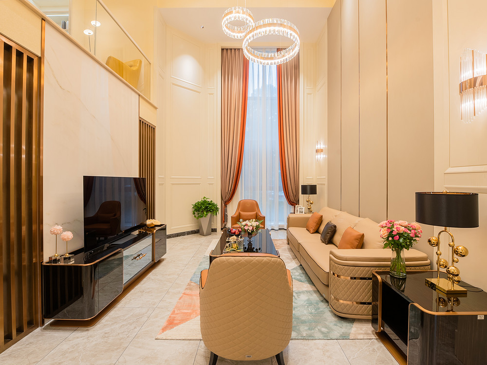 228平米北欧风格复式客厅装修效果图，窗帘创意设计图