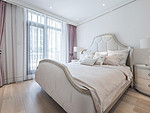 96平米轻奢风格别墅卧室装修效果图，窗帘创意设计图