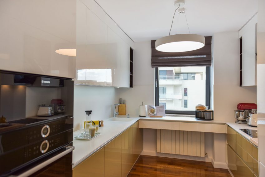 100平米混搭风格三室厨房装修效果图，橱柜创意设计图