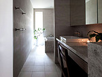 62平米现代简约风三室卫生间装修效果图，盥洗区创意设计图