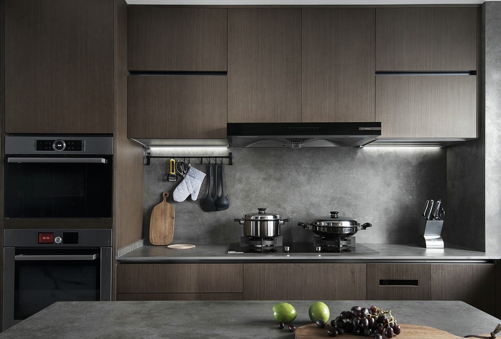 160平米现代简约风四室厨房装修效果图，橱柜创意设计图