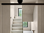 260平米现代简约风跃层玄关装修效果图，楼梯创意设计图
