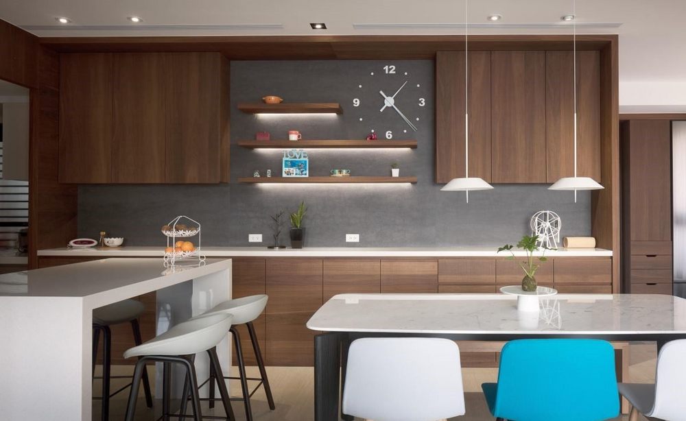 127平米现代简约风四室餐厅装修效果图，吧台创意设计图