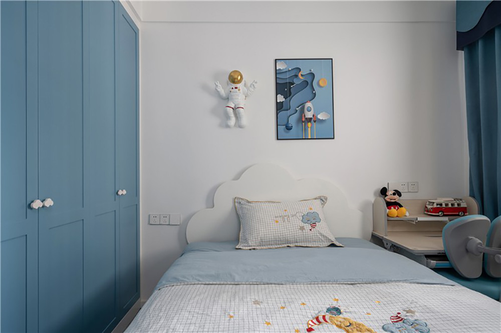 107平米现代简约风三室儿童房装修效果图，衣柜创意设计图