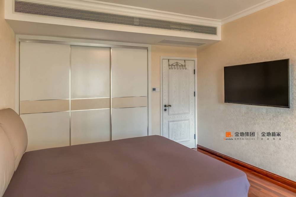 123平米美式风格三室卧室装修效果图，软装创意设计图