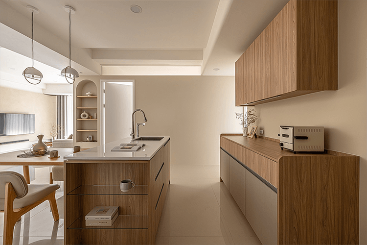 85平米现代简约风三室厨房装修效果图，橱柜创意设计图