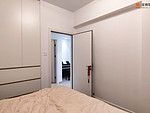80平米现代简约风二室主卧装修效果图，软装创意设计图