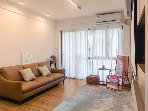 69平米现代简约风三室客厅装修效果图,沙发创意设计图