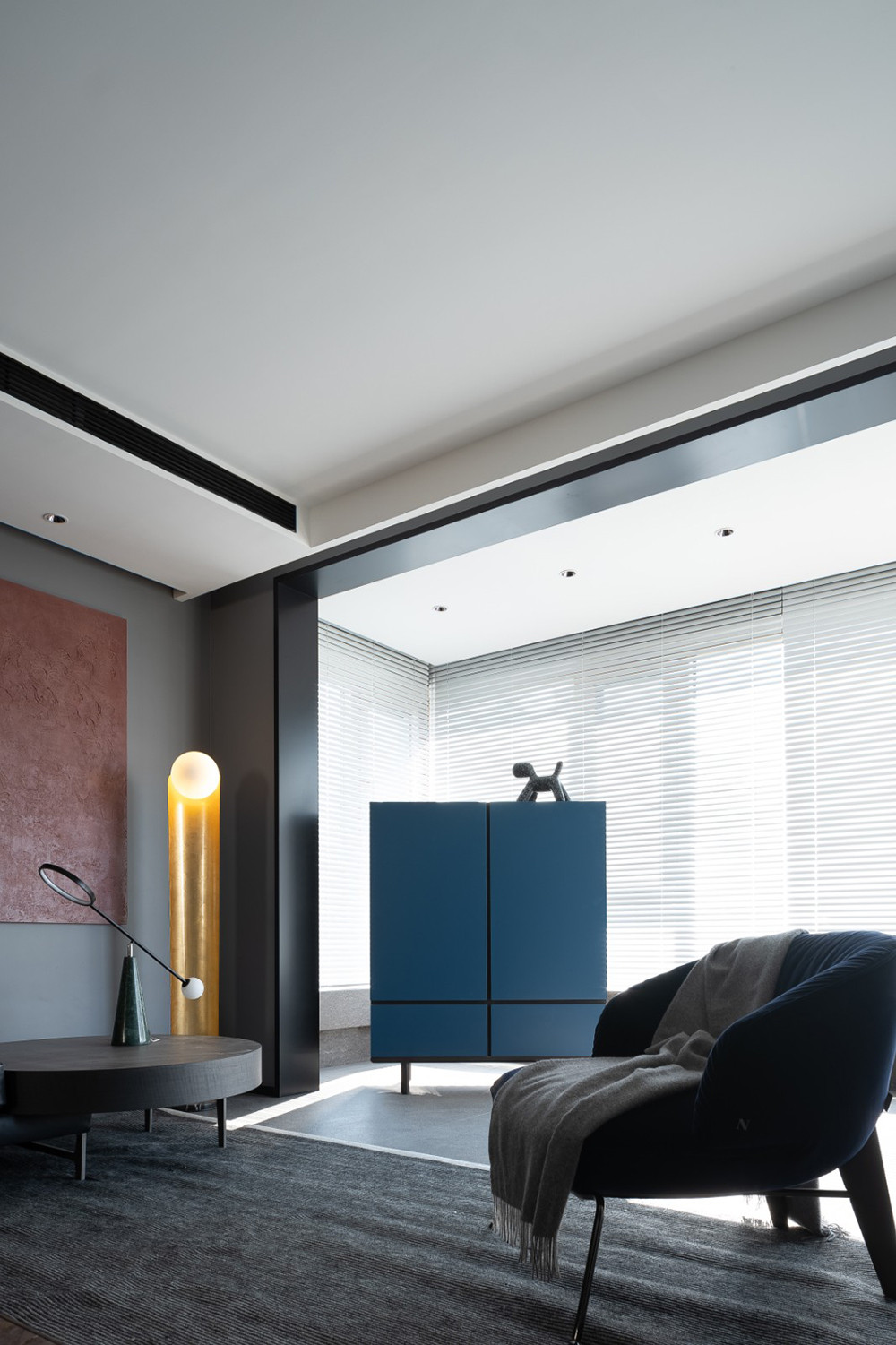 298平米轻奢风格五室客厅装修效果图，门窗创意设计图