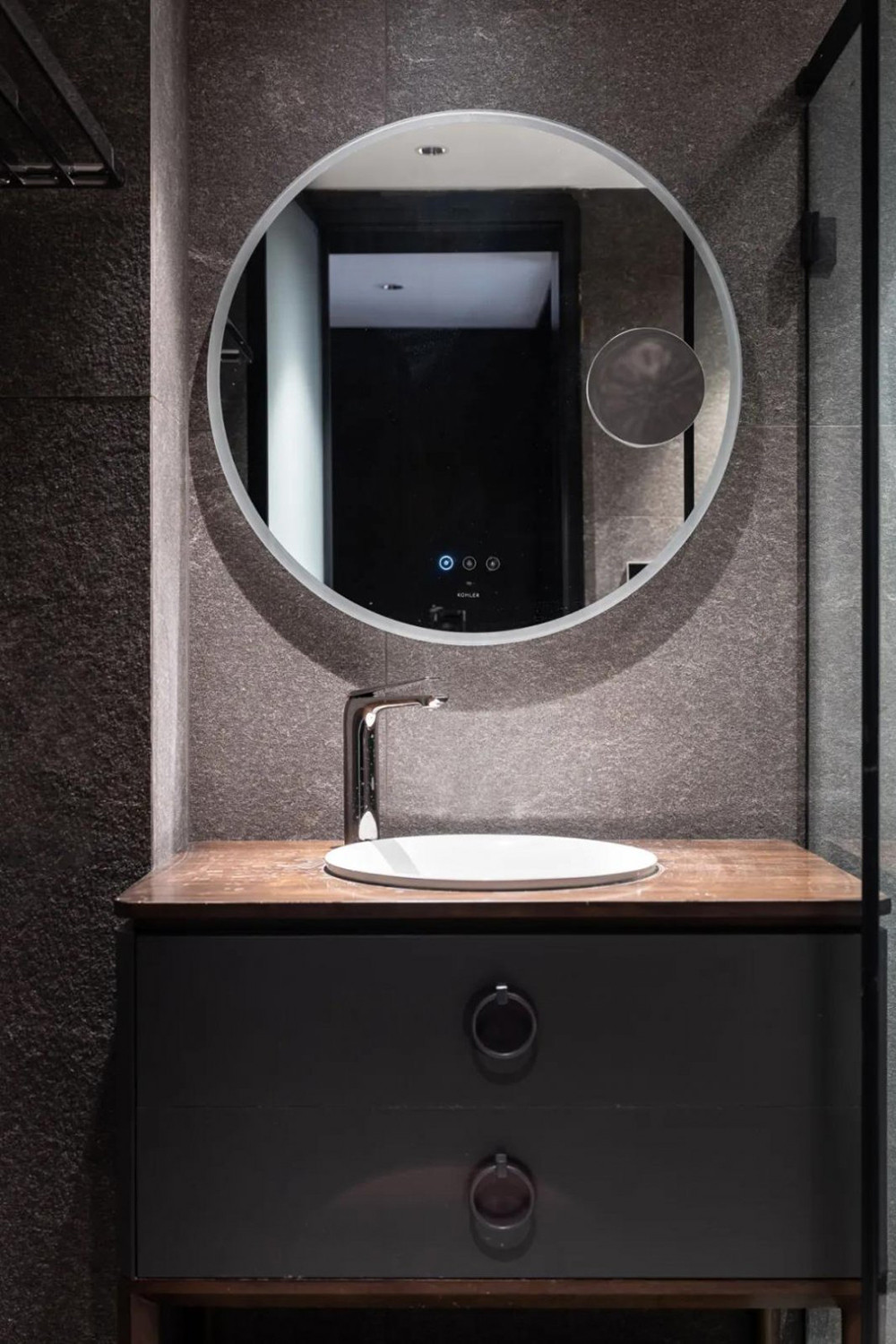298平米轻奢风格五室卫生间装修效果图，盥洗区创意设计图