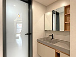 123平米混搭风格三室卫生间装修效果图，盥洗区创意设计图