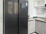 80平米现代简约风三室厨房装修效果图，橱柜创意设计图