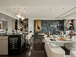 118平米轻奢风格三室餐厅装修效果图，餐桌创意设计图