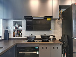 88平米轻奢风格三室厨房装修效果图，橱柜创意设计图