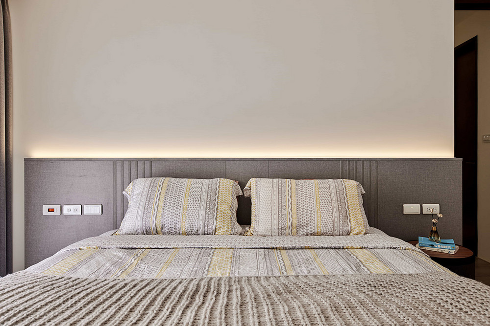 96平米混搭风格三室卧室装修效果图，软装创意设计图