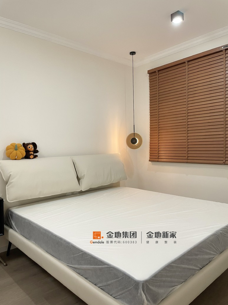 105平米混搭风格三室次卧装修效果图，软装创意设计图