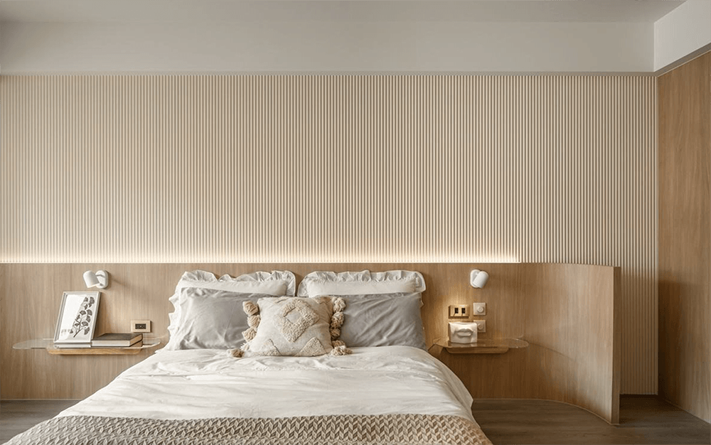 80平米现代简约风二室卧室装修效果图，背景墙创意设计图