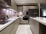 69平米现代简约风三室厨房装修效果图，橱柜创意设计图