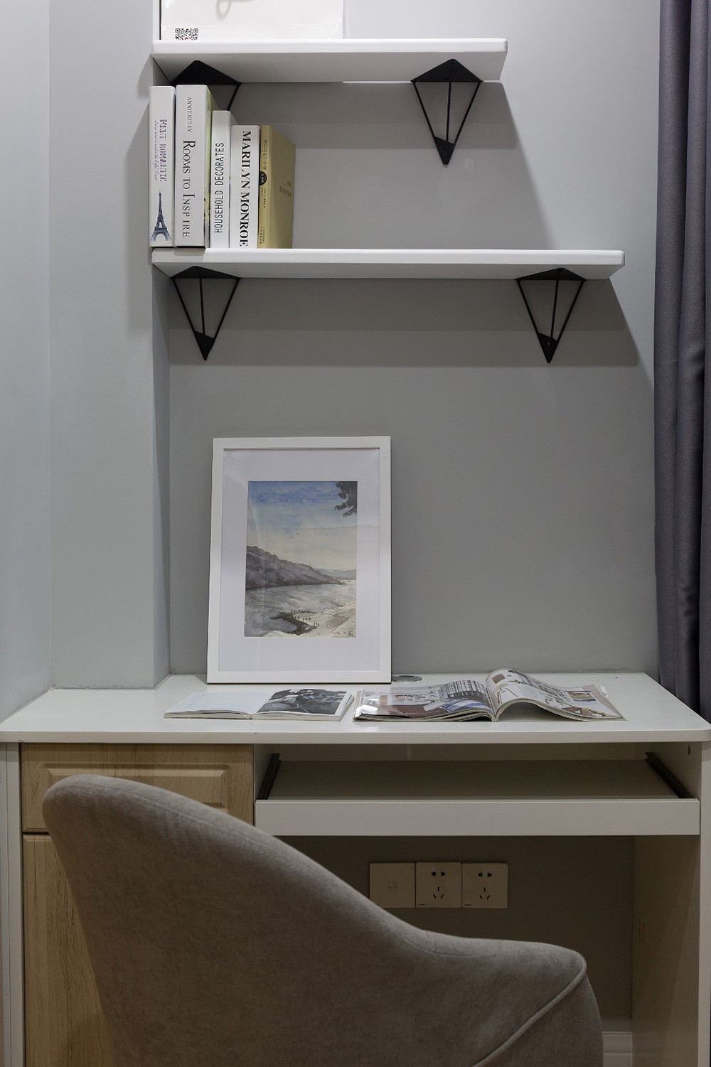 87平米北欧风格二室卧室装修效果图，书柜创意设计图
