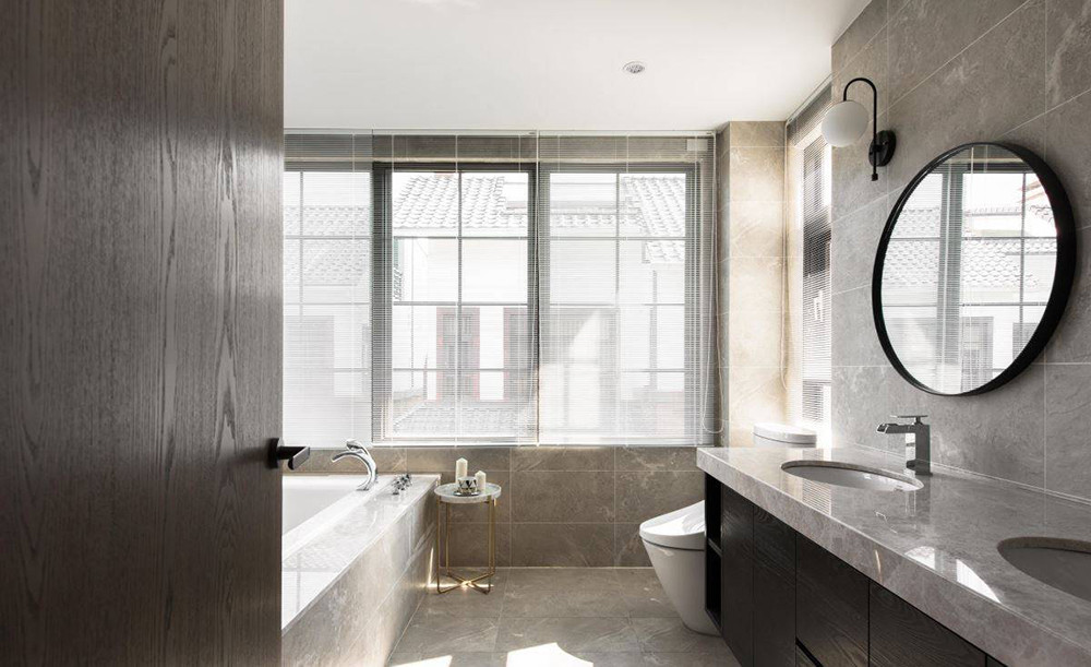 311平米新中式风格四室卫生间装修效果图，门窗创意设计图