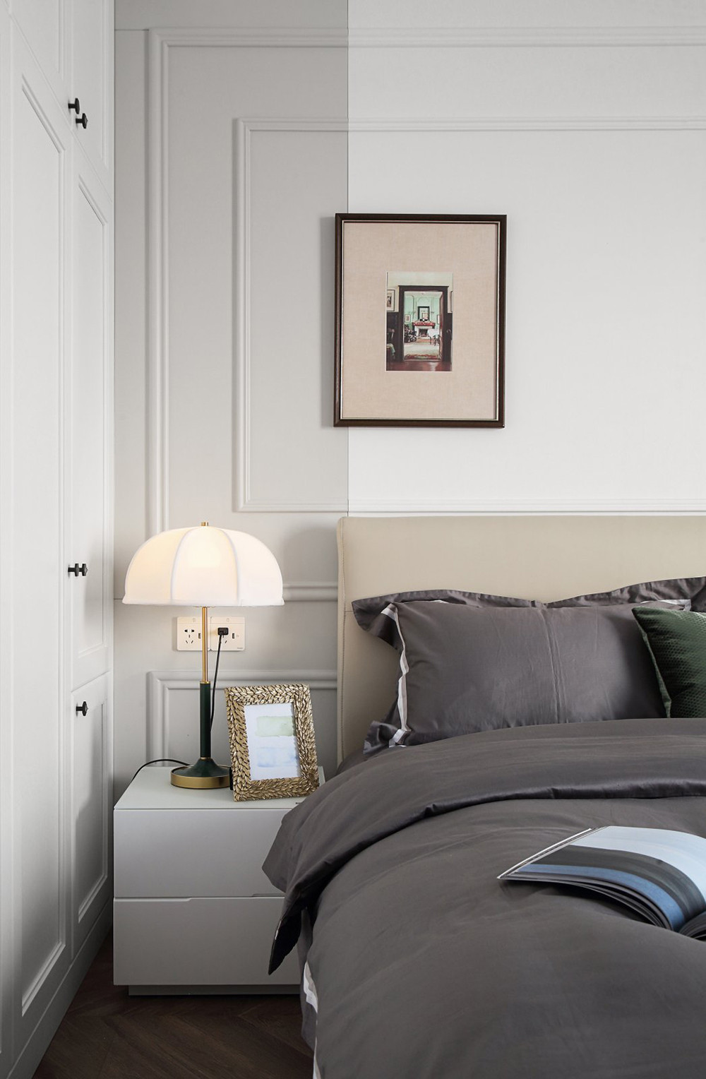 270平米美式风格四室卧室装修效果图，灯饰创意设计图