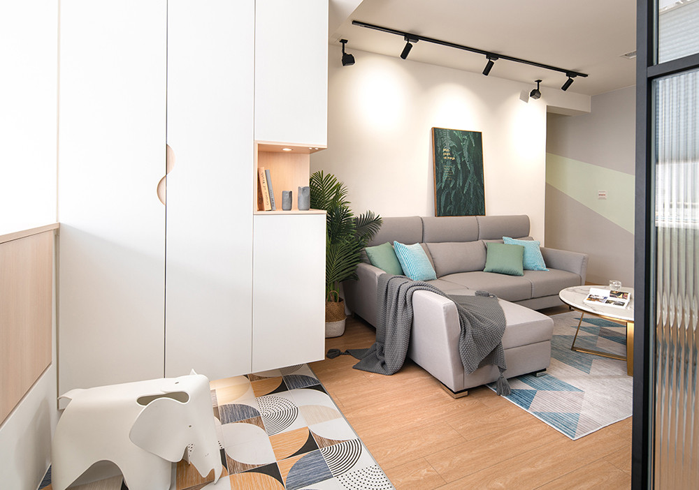 94平米北欧风格三室客厅装修效果图，沙发创意设计图