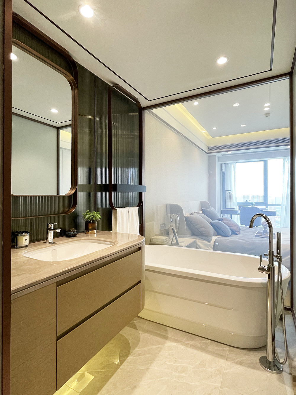 79平米轻奢风格三室卧室装修效果图，盥洗区创意设计图