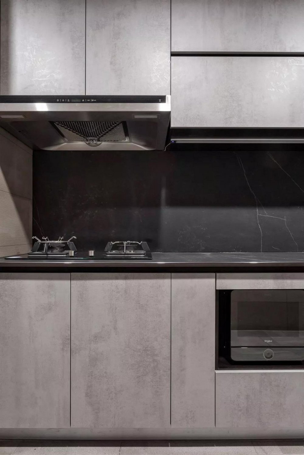 180平米现代简约风四室厨房装修效果图，橱柜创意设计图