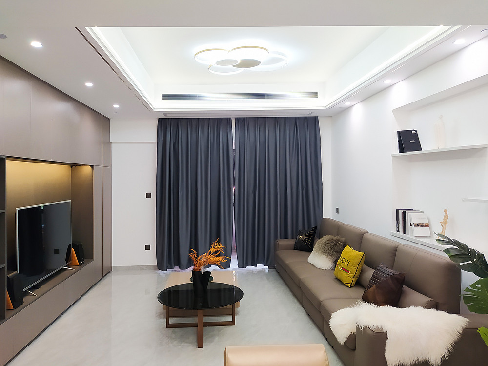 146平米现代简约风四室客厅装修效果图，电视墙创意设计图