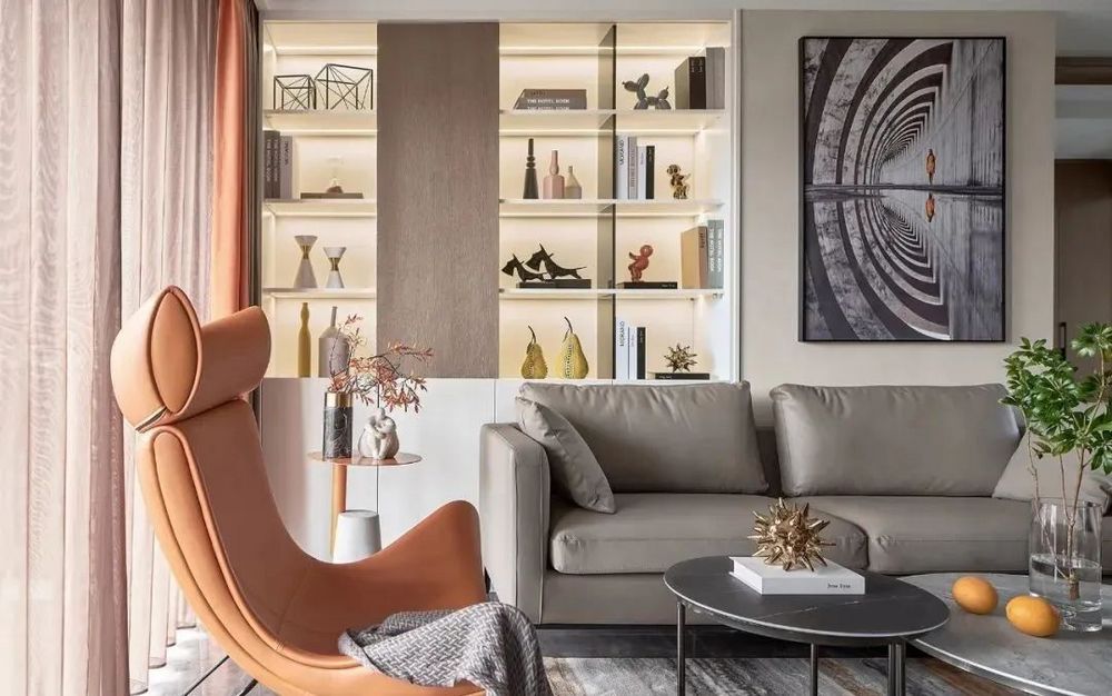 130平米轻奢风格三室客厅装修效果图，沙发创意设计图
