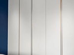 85平米现代简约风三室卧室装修效果图，衣柜创意设计图