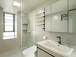 123平米现代简约风三室卫生间装修效果图，盥洗区创意设计图