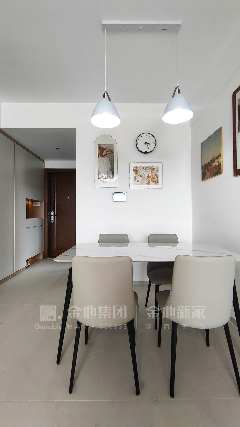 78平米现代简约风三室餐厅装修效果图，餐桌创意设计图