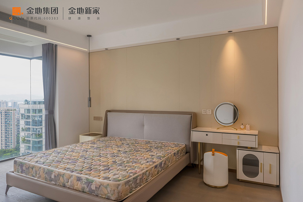 103平米轻奢风格三室卧室装修效果图，软装创意设计图