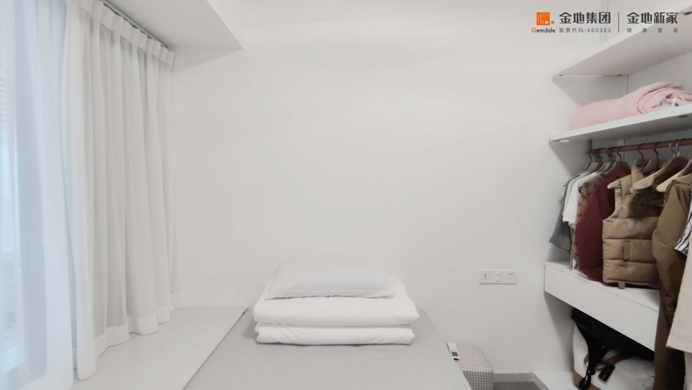 120平米现代简约风二室次卧装修效果图，软装创意设计图