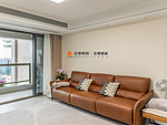 89平米现代简约风三室客厅装修效果图，沙发创意设计图