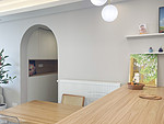 131平米现代简约风三室餐厅装修效果图，餐桌创意设计图