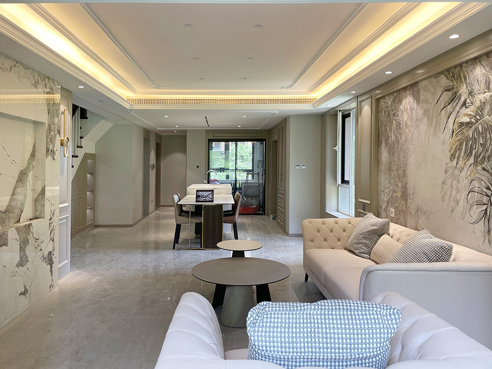 182平米美式风格复式客厅装修效果图，地板创意设计图