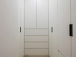 110平米现代简约风三室主卧装修效果图，收纳柜创意设计图