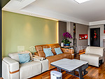 90平米现代简约风三室玄关装修效果图，沙发创意设计图