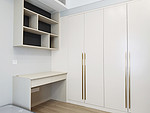 127平米轻奢风格三室卧室装修效果图，衣柜创意设计图