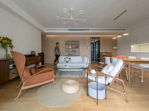 134平米日式风格四室客厅装修效果图,沙发创意设计图