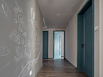 128平米北欧风格四室走廊装修效果图，地板创意设计图