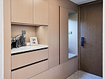 122平米轻奢风格三室玄关装修效果图，玄关柜创意设计图