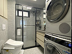 130平米轻奢风格三室卫生间装修效果图，盥洗区创意设计图