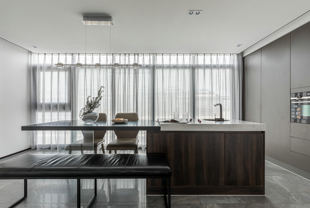 98平米现代简约风三室客厅装修效果图，软装创意设计图