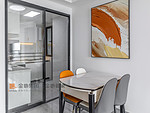 105平米现代简约风三室餐厅装修效果图，餐桌创意设计图