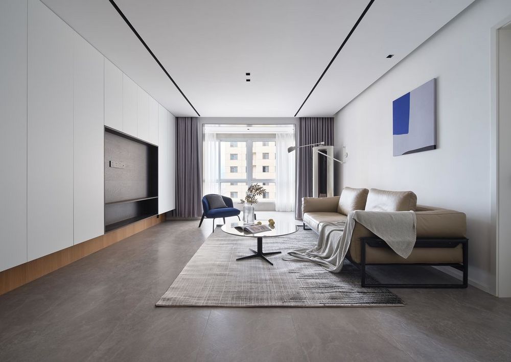 139平米现代简约风三室客厅装修效果图，地板创意设计图