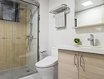 69平米日式风格三室卫生间装修效果图，墙面创意设计图