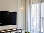 96平米欧式风格三室客厅装修效果图，电视墙创意设计图
